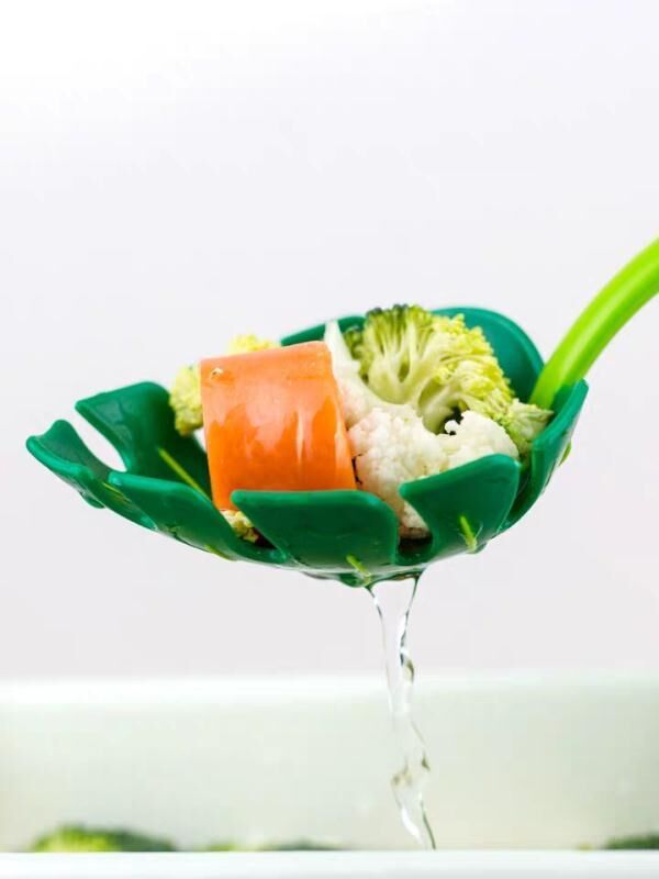 Spaghetti Serving Spoon with Built-In Strainer