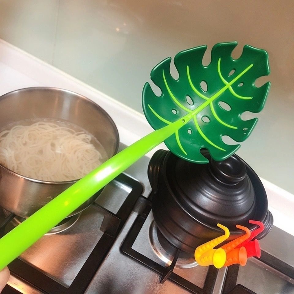 Spaghetti Serving Spoon with Built-In Strainer