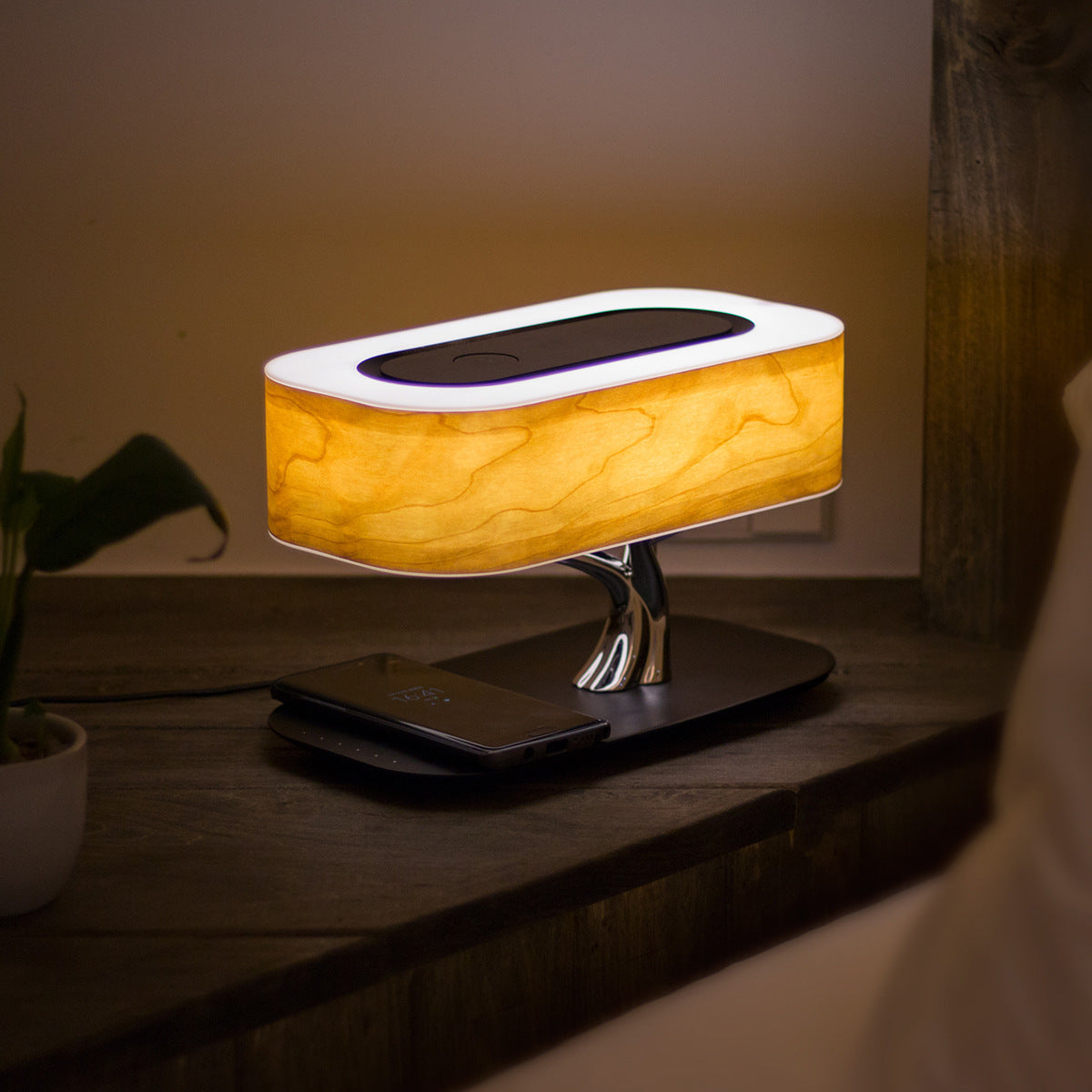 Luxury Smart Tree Lamp – Bluetooth Speaker, Wireless Charging & Dimmable Ambience