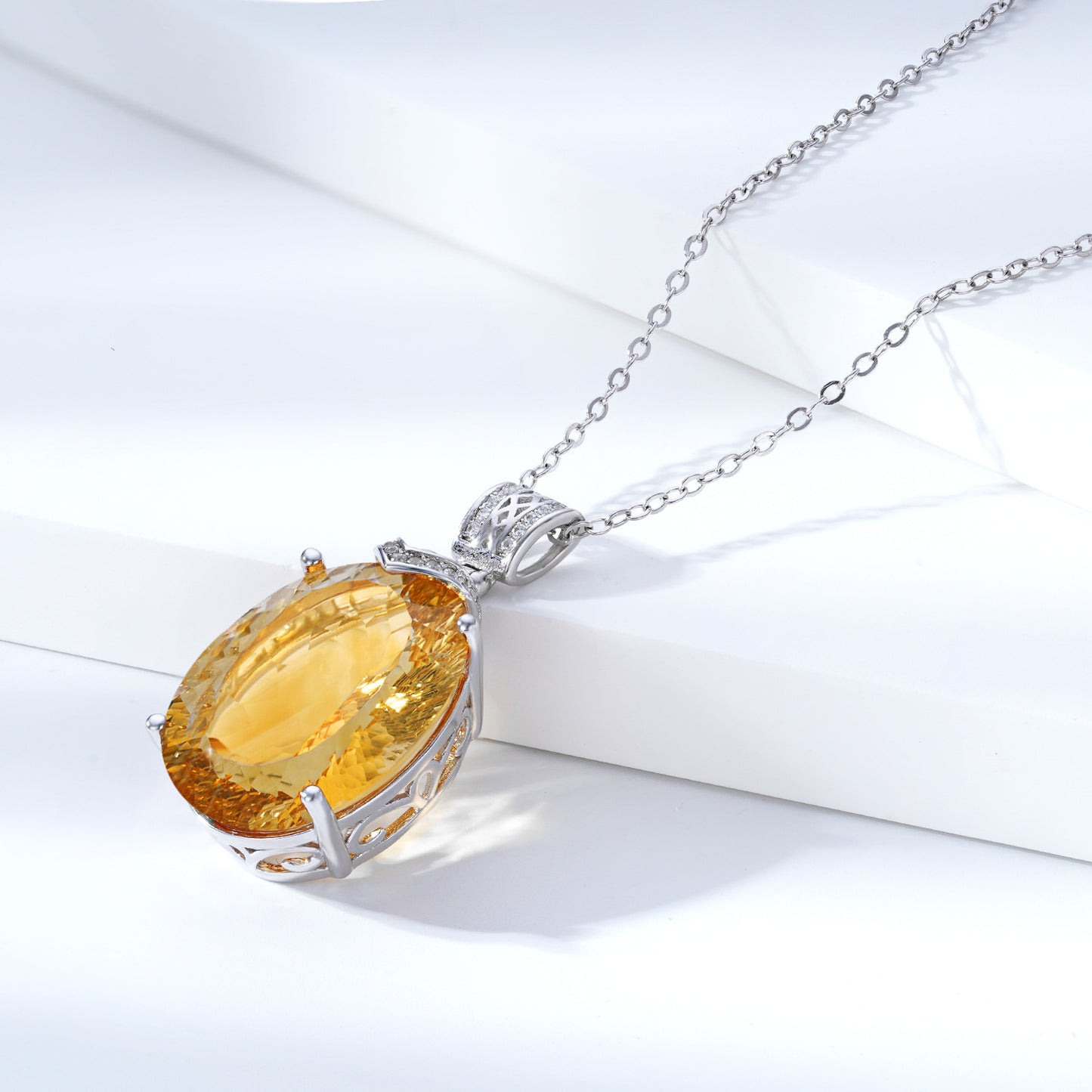 Elegant Topaz Pendant: Luxury 925 Necklace